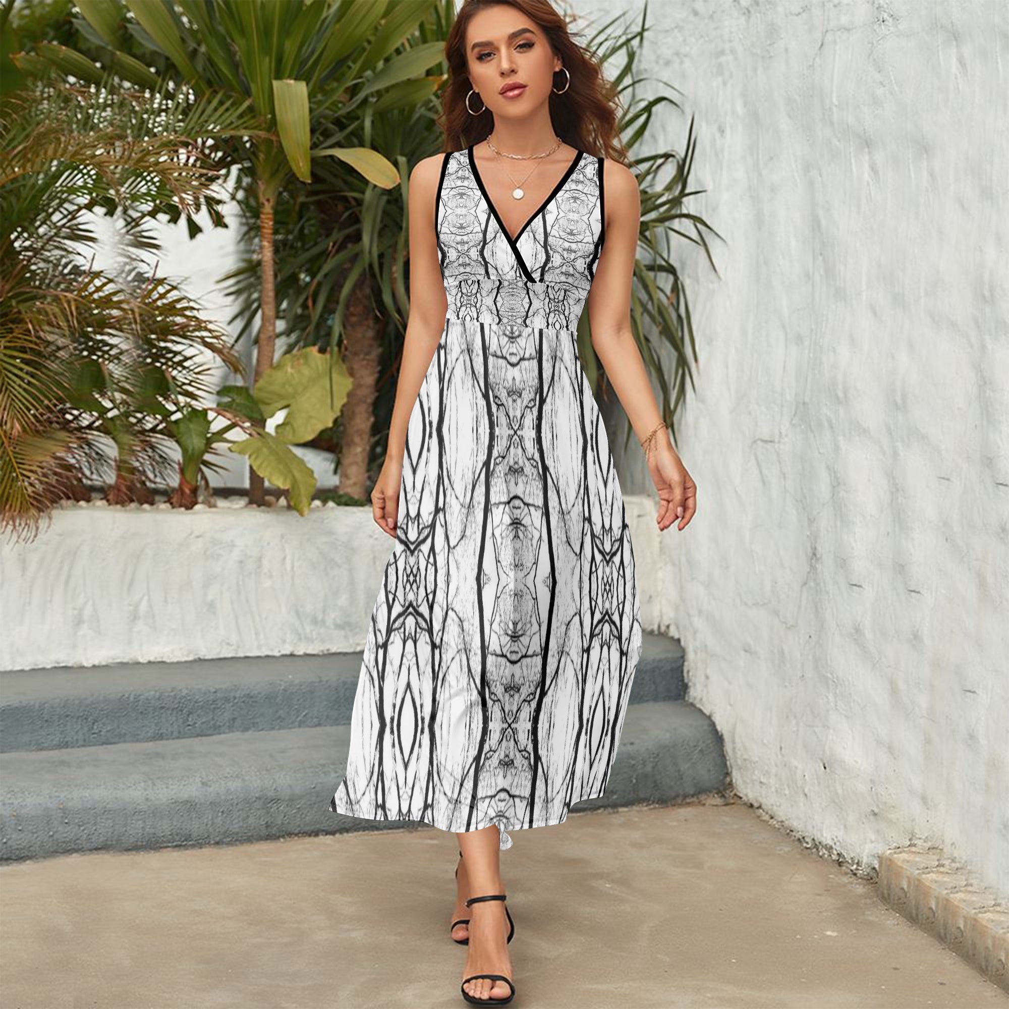 1278. V-neck Sleeveless Dress Black and white pattern mix